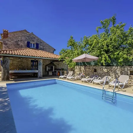 Holiday home Kutic In Stokovci
